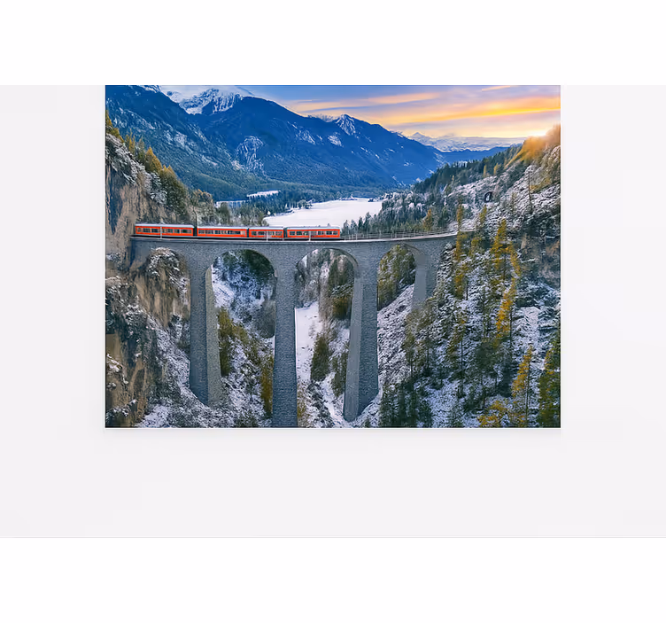 Švicarski vlak na viaduktu landwasser Fototapeta z gorami - TenStickers
