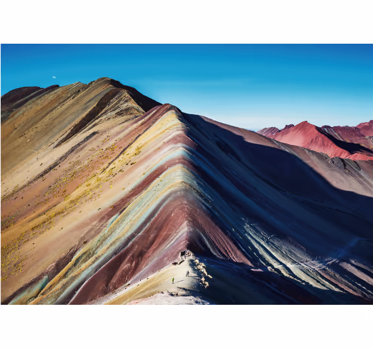 Vibrant mountain range fototapeta z gorami - TenStickers