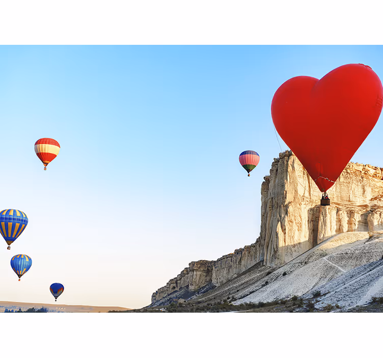 Heart-shaped balloon fototapeta ljubezen - TenStickers