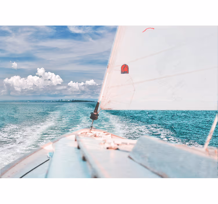 Sailing through waves fototapete z morjem - TenStickers