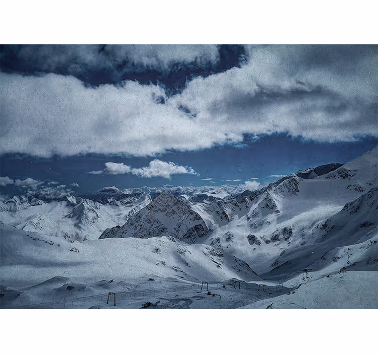 Snow-capped mountain summits fototapeta z gorami - TenStickers