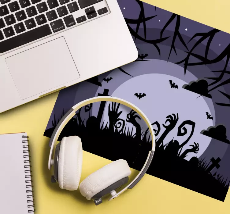 Grozljivo pokopališče z luno za podlogo za miško - TenStickers