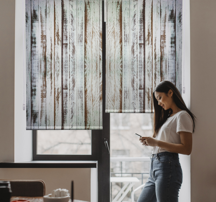 Odstranjevanje teksture lesa in Roletaga vzorca - TenStickers