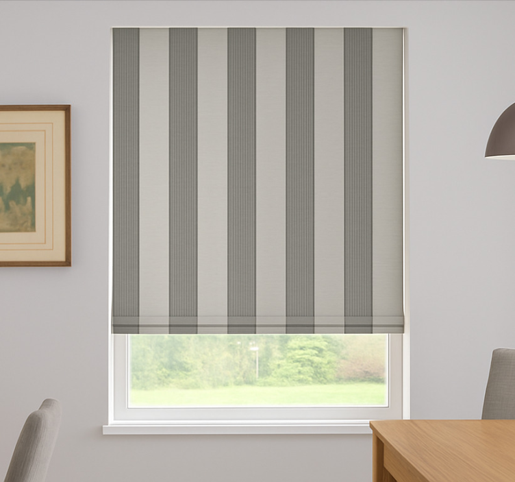 Vertical grey stripes rolo zavese za jedilnico - TenStickers
