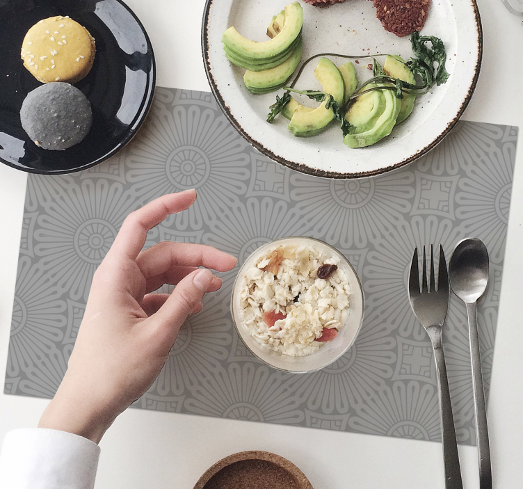 Svetlo siva s cvetličnimi oblikami elegantnih pogrinjkov - TenStickers