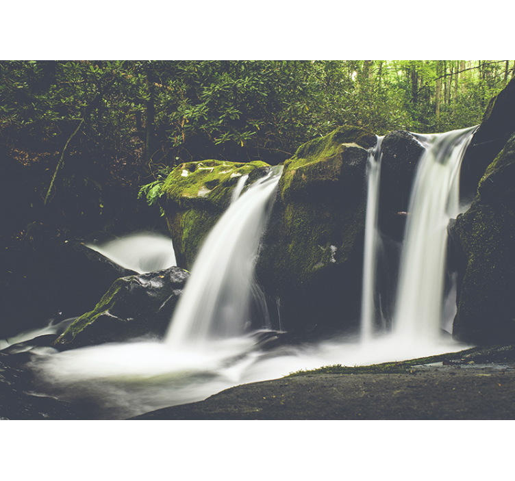 Cascading waterfall scene slap fototapeta - TenStickers