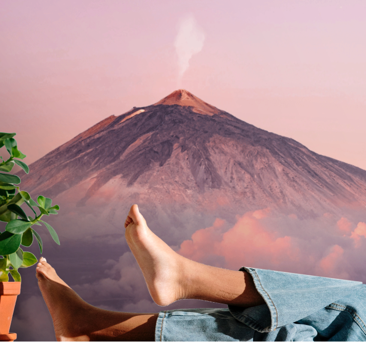 Smoky volcano peak fototapeta z gorami - TenStickers