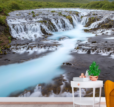 Serene waterfall flow slap fototapeta - TenStickers