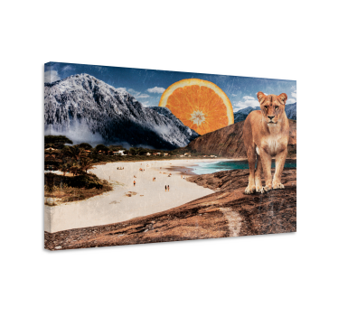 Levinja na plaži platna z živalskimi motivi - TenStickers