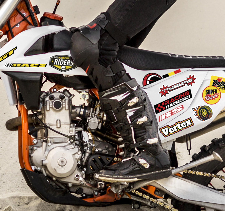 Individualni paket bomb nalepka za motor - TenStickers