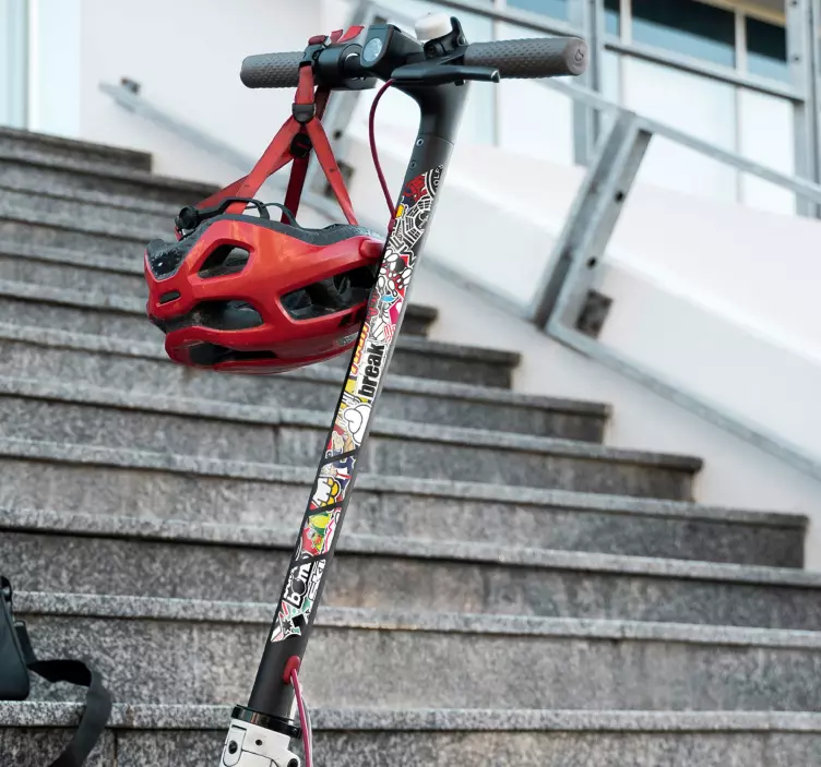 bomba nalepka z motivi skuterja - TenStickers