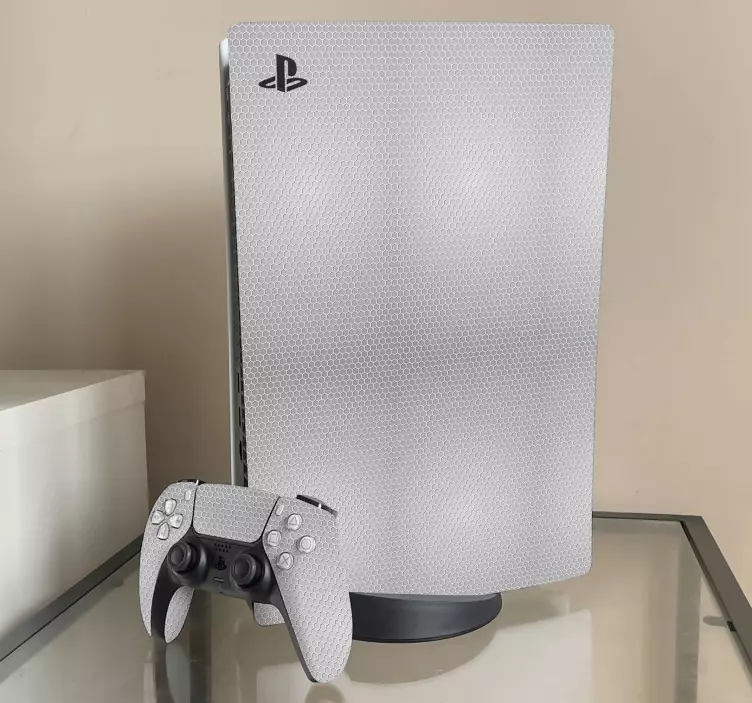 Sleek console guard ps5 nalepka - TenStickers