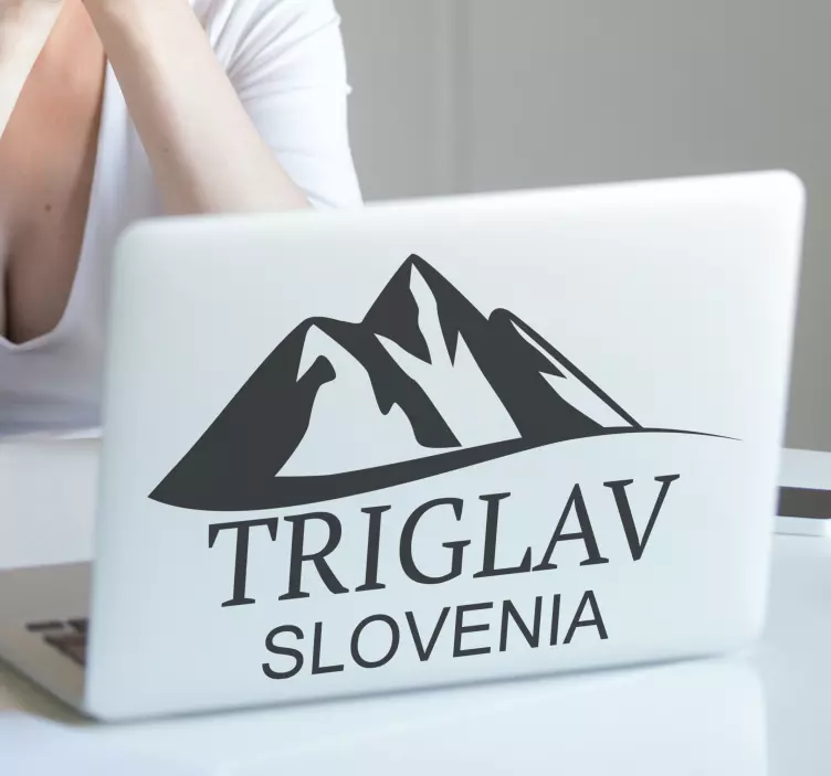 Triglav črno-bela nalepka za prenosnik - TenStickers
