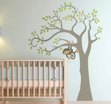 Opica na drevesu otroka nalepka - TenStickers